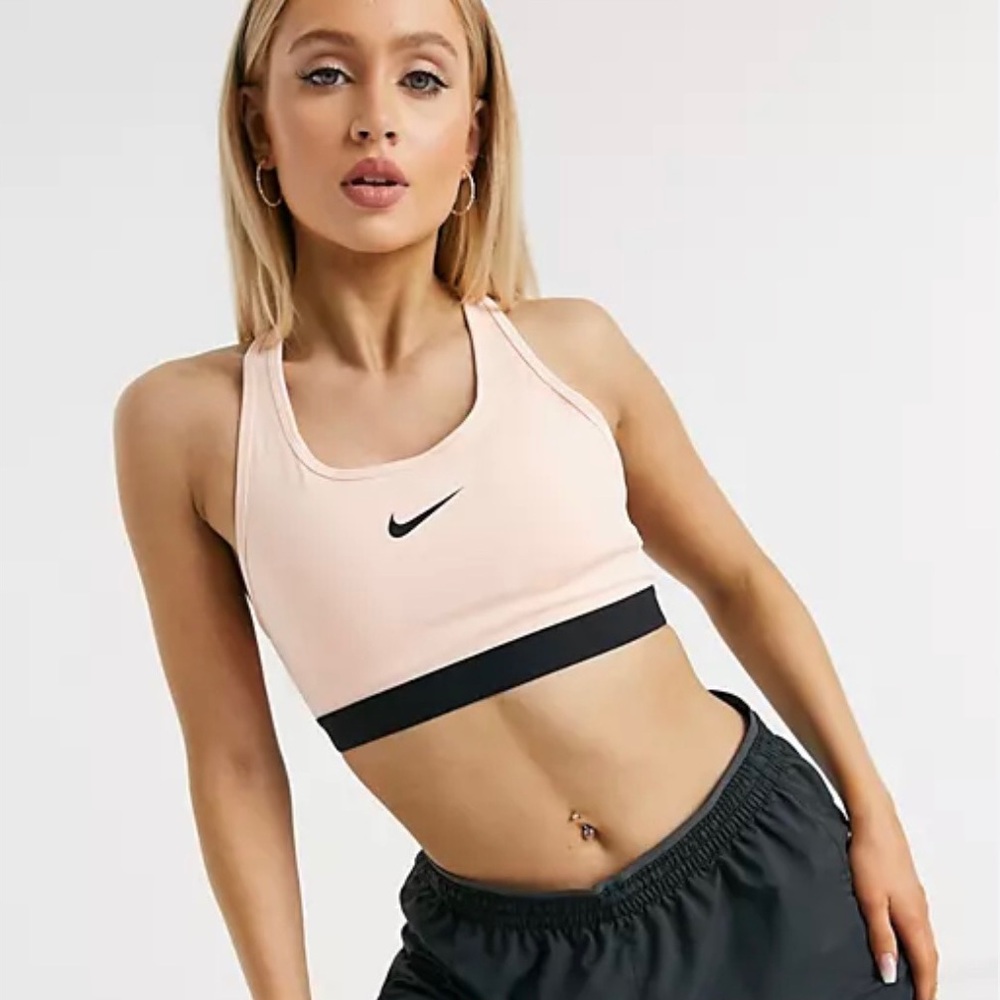 Nike Training Peach/Black Women’s Athletic Workout Sports Bra Medium
